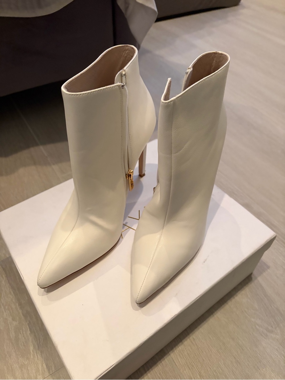 RAYE Zepplin Ivory Leather Pointed Toe Stiletto Booties Size 8